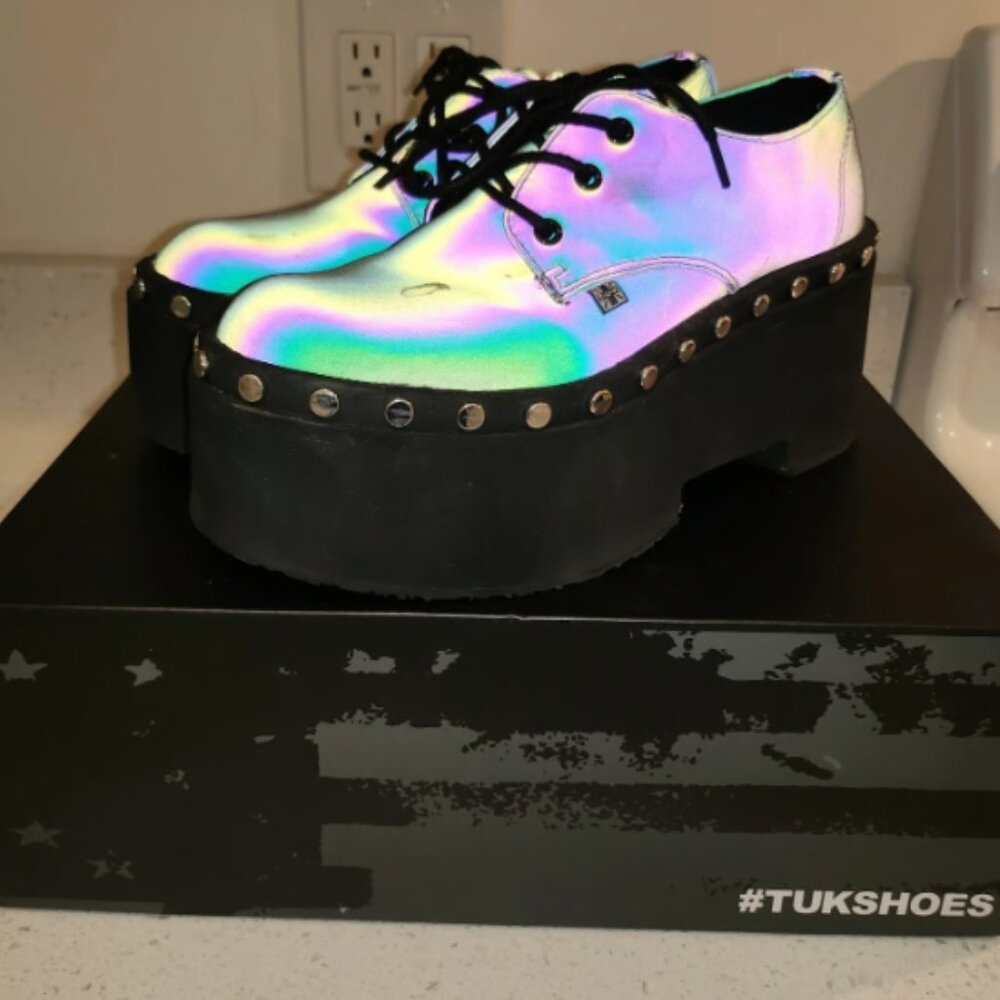 TUK Footwear Women's Shoes Sz 7 Midnight Chameleon Dino Flat Platform Shoe
